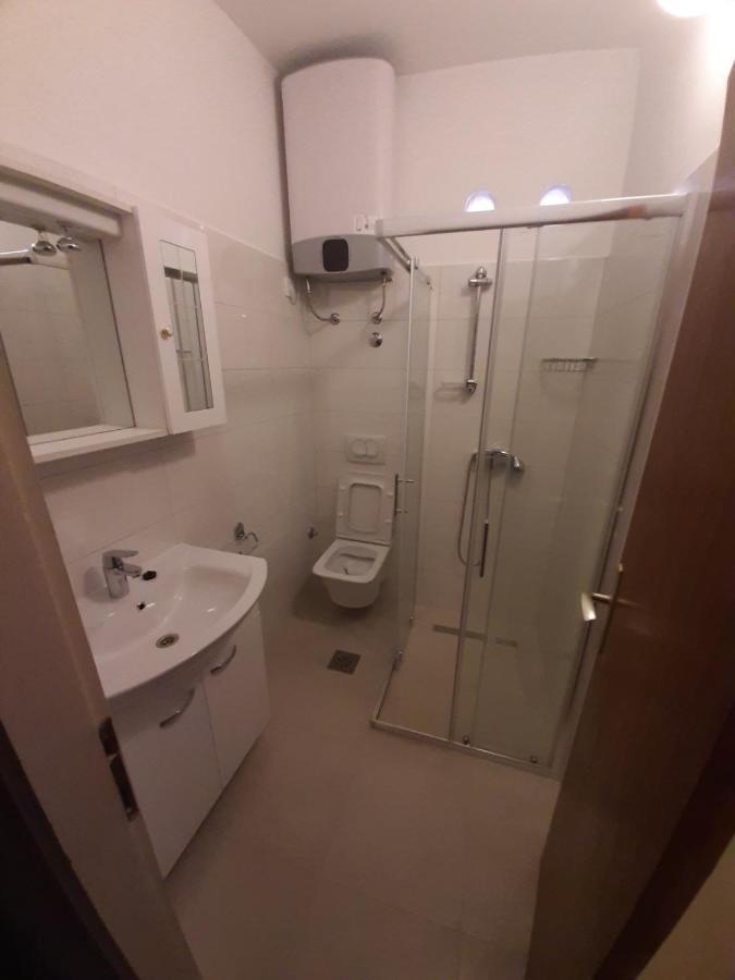 Apartments Ivan Perkov Tomas Bilo Primošten Eksteriør billede